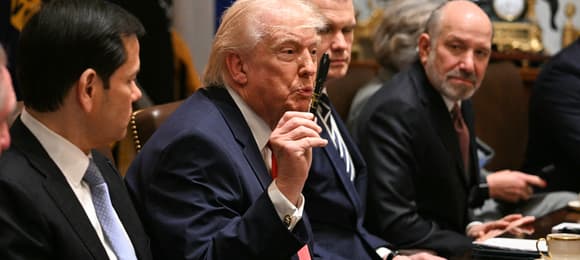 Trump potwierdza przekierowanie broni z Ukrainy