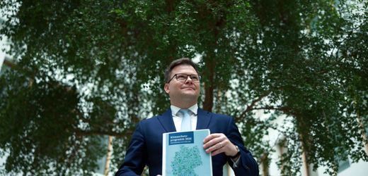 Carsten Schneider stellt neues Klimaschutzprogramm vor
