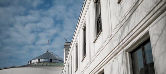 Sejm obniżył ceny paliw o 1,20 zł. Prezydent podpisał