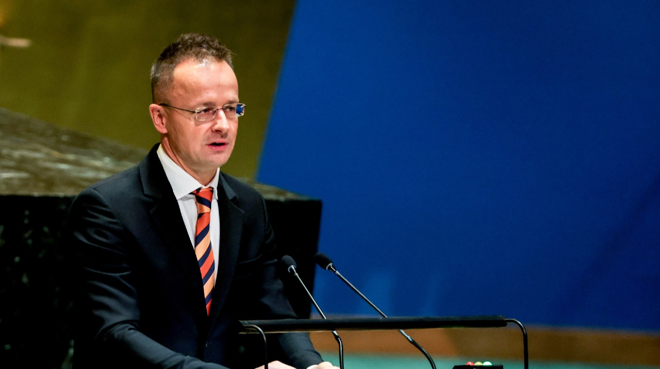 ЄС попередив Сійярто про заборону розголошення закритих дискусій