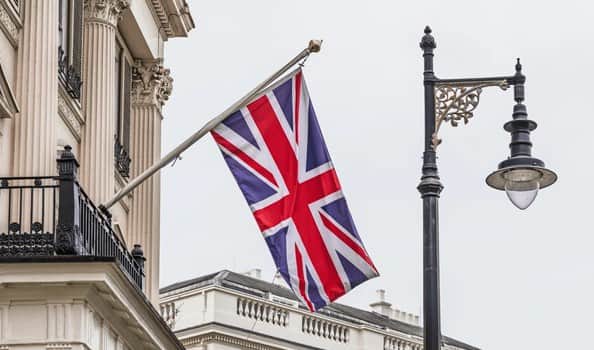 Британія зібрала понад 40 країн для розблокування Ормузу