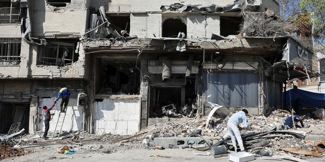 Trump menace de détruire les infrastructures iraniennes