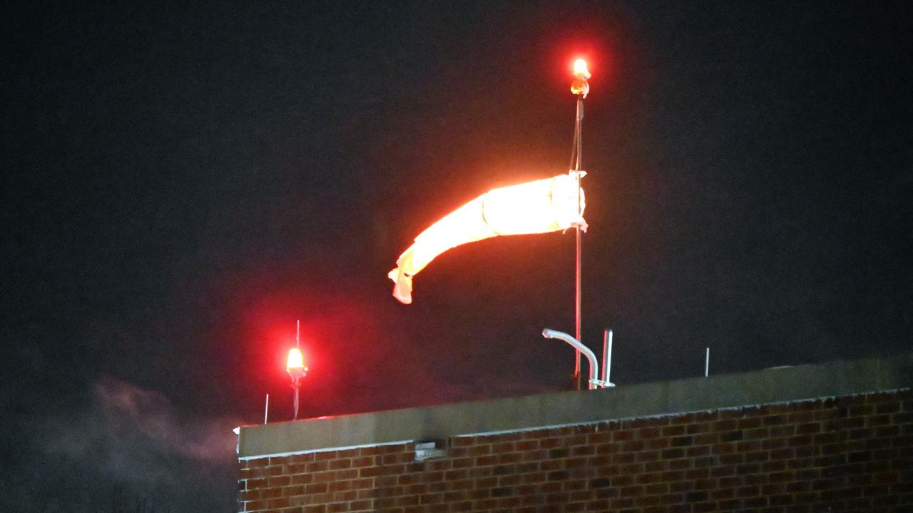 IMGW wydało ostrzeżenia dla 8 województw przed wiatrem